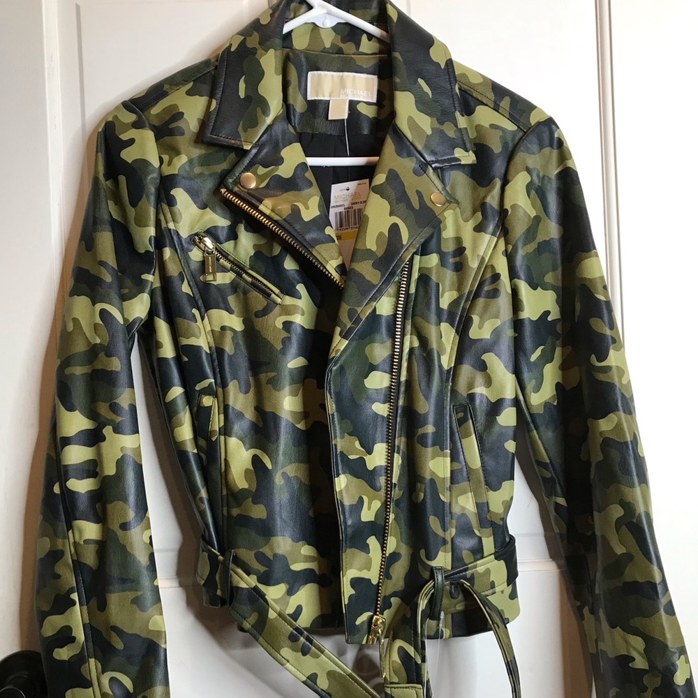 Very Nice Light Weight Jacket - image 2